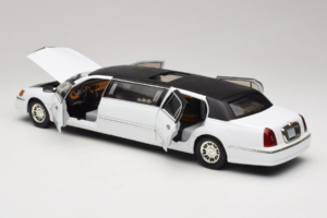 Lincoln Limousine White Sun Star 1:18 1260 Diecast — photo 5 of 8