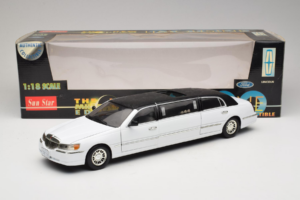 Lincoln Limousine White Sun Star 1:18 1260 Diecast — photo 8 of 8