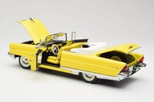 Lincoln Premiere Convertible Yellow Sun Star 1:18 4641 Diecast — photo 5 of 8
