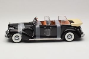 Lincoln Sunshine Special Black American Mint 1:24 3031130 Diecast — photo 3 of 6