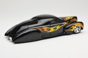 Lincoln Zephyr Scrape Custom Black with Flames Hot Wheels 1:18 57319 Diecast — photo 3 of 8