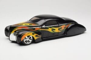 Lincoln Zephyr Scrape Custom Black with Flames Hot Wheels 1:18 57319 Diecast