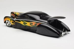 Lincoln Zephyr Scrape Custom Black with Flames Hot Wheels 1:18 57319 Diecast — photo 5 of 8
