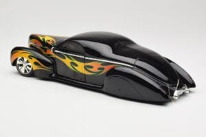 Lincoln Zephyr Scrape Custom Black with Flames Hot Wheels 1:18 57319 Diecast — photo 7 of 8