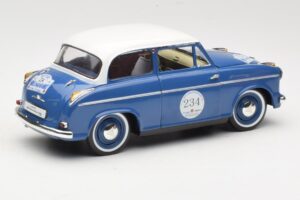 Lloyd Alexander TS #234 Blue Revell 1:18 08463 Diecast — photo 3 of 8