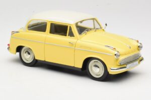 Lloyd Alexander TS Yellow Revell 1:18 08958 Diecast — photo 6 of 8