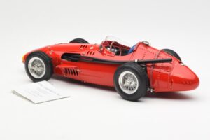 Maserati 250F J-M. Fangio F1 World Champion 1957 CMC 1:18 M-051 Diecast — photo 4 of 6