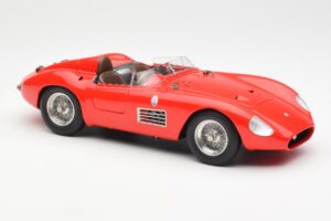 Maserati 300S Red CMC 1:18 M-105 Diecast — photo 4 of 6