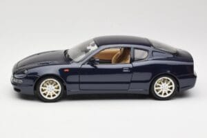 Maserati 3200 GT Black Bburago 1:18 3371 Diecast — photo 4 of 8