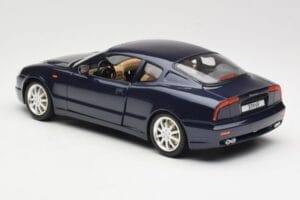 Maserati 3200 GT Black Bburago 1:18 3371 Diecast — photo 7 of 8