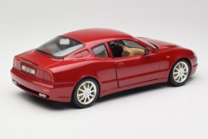 Maserati 3200 GT Dark Red Bburago 1:18 3341-M2 Diecast — photo 3 of 8