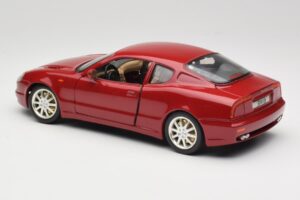 Maserati 3200 GT Dark Red Bburago 1:18 3341-M2 Diecast — photo 7 of 8