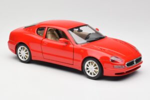 Maserati 3200 GT Red Bburago 1:18 3341 Diecast — photo 6 of 8