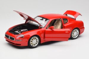 Maserati 3200 GT Rosso Mondiale Bburago 1:18 3341-M1 Diecast — photo 2 of 8