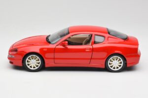 Maserati 3200 GT Rosso Mondiale Bburago 1:18 3341-M1 Diecast — photo 4 of 8