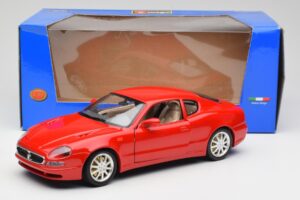 Maserati 3200 GT Rosso Mondiale Bburago 1:18 3341-M1 Diecast — photo 8 of 8