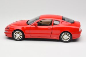 Maserati 3200 GT Red Special Collection Bburago 1:18 30071 Diecast — photo 4 of 8