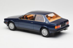 Maserati Biturbo Coupe Dark Blue Metallic Minichamps 1:18 107123500 Diecast — photo 5 of 6