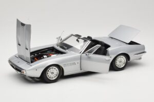 Maserati Ghibli Spyder Silver Minichamps 1:18 100122330 Diecast — photo 2 of 7