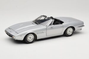 Maserati Ghibli Spyder Silver Minichamps 1:18 100122330 Diecast