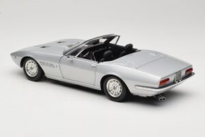 Maserati Ghibli Spyder Silver Minichamps 1:18 100122330 Diecast — photo 6 of 7