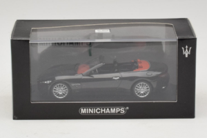Maserati GranCabrio Black Metallic Minichamps 1:43 400123930 Diecast — photo 5 of 5