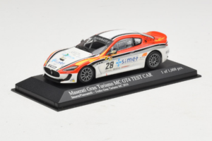Maserati GranTurismo MC GT4 #28 Smurra / Piancastelli Maserati MC 2010 Minichamps 1:43 400101228 Diecast — photo 2 of 5