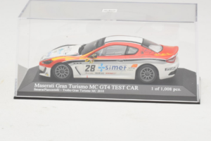Maserati GranTurismo MC GT4 #28 Smurra / Piancastelli Maserati MC 2010 Minichamps 1:43 400101228 Diecast — photo 4 of 5