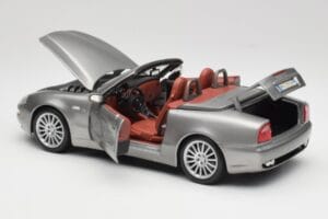 Maserati 4200 GT Spyder Grey Bburago 1:18 18-12019 Diecast — photo 5 of 8