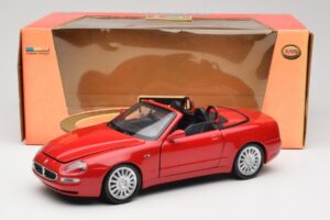 Maserati GT Spyder Red Bburago 1:18 34097 Diecast — photo 8 of 8