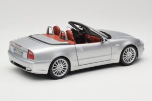 Maserati Spyder Silver Maisto 1:18 31667 Diecast — photo 3 of 8