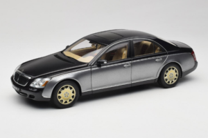 Maybach 57 SWB Caspian Black Himalayas Grey AUTOart 1:18 76151 Diecast