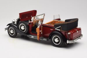 Maybach DS8 Zeppelin Red Anson 1:18 30413 Diecast — photo 5 of 8