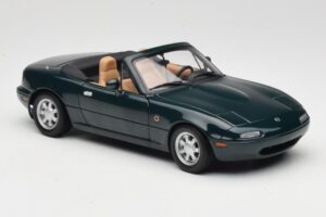 Mazda MX-5 NA Emerald Green Gate 1:18 01017 Diecast — photo 6 of 8