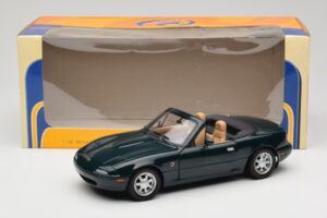 Mazda MX-5 NA Emerald Green Gate 1:18 01017 Diecast — photo 8 of 8
