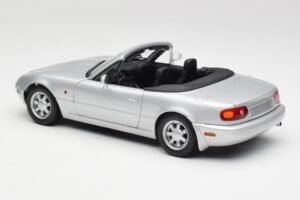 Mazda MX-5 Miata NA Highlight Silver Gate 1:18 1015 Diecast — photo 7 of 8