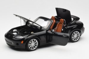 Mazda MX-5 NC Roadster Retractable Hardtop US Spec Black AUTOart 1:18 75971 Diecast — photo 3 of 10