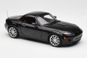 Mazda MX-5 NC Roadster Retractable Hardtop US Spec Black AUTOart 1:18 75971 Diecast — photo 8 of 10