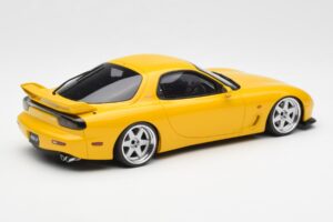 Mazda RX-7 FD Type R Bathurst R Yellow Otto 1:18 OT397 Resin — photo 2 of 6