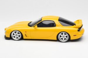Mazda RX-7 FD Type R Bathurst R Yellow Otto 1:18 OT397 Resin — photo 3 of 6