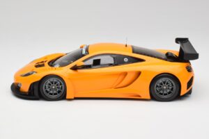 McLaren 12C GT3 Papaya Orange Minichamps 1:18 151121391 Diecast — photo 3 of 6