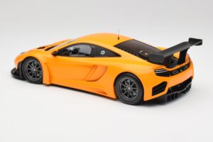 McLaren 12C GT3 Papaya Orange Minichamps 1:18 151121391 Diecast — photo 5 of 6
