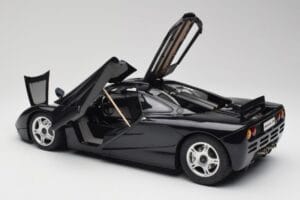 McLaren F1 Blue Metallic Minichamps 1:12 530133130 Diecast — photo 5 of 8