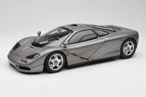 McLaren F1 Dark Silver Minichamps 1:12 530133124 Diecast
