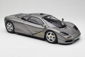 McLaren F1 Dark Silver Minichamps 1:12 530133124 Diecast — photo 6 of 8
