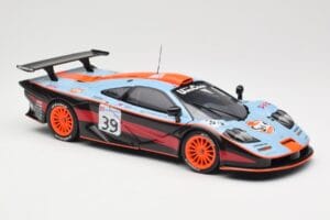 McLaren F1 GTR #39 Gulf R. Bellm / A. Gilbert / M. Sekiya 24 Hours of Le Mans 1997 UT Models 1:18 39725 Diecast — photo 6 of 8