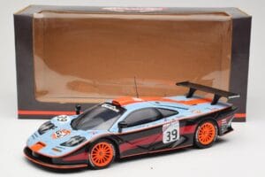 McLaren F1 GTR #39 Gulf R. Bellm / A. Gilbert / M. Sekiya 24 Hours of Le Mans 1997 UT Models 1:18 39725 Diecast — photo 8 of 8