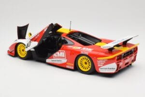McLaren F1 GTR Gulf Team Davidoff #40 D. O'Rourke / G. Sugden / J. Auberlein 24 Hours of Le Mans 1998 Minichamps 1:18 5301338 — photo 5 of 8