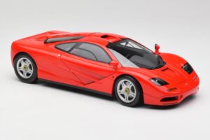 McLaren F1 Magma Red Minichamps 1:18 530133422 Diecast — photo 6 of 8