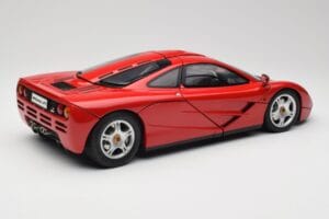 McLaren F1 Red Minichamps 1:12 530133125 Diecast — photo 3 of 9